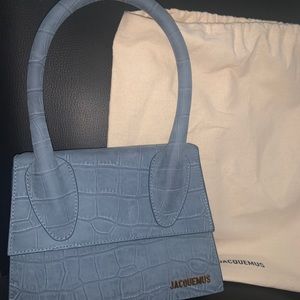 (SOLD) JACQUEMUS Le Grand Chiquito Handbag